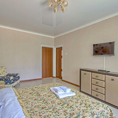 Cozy Apartment On Rozybakiev 145. Atakent Almaty Extérieur photo