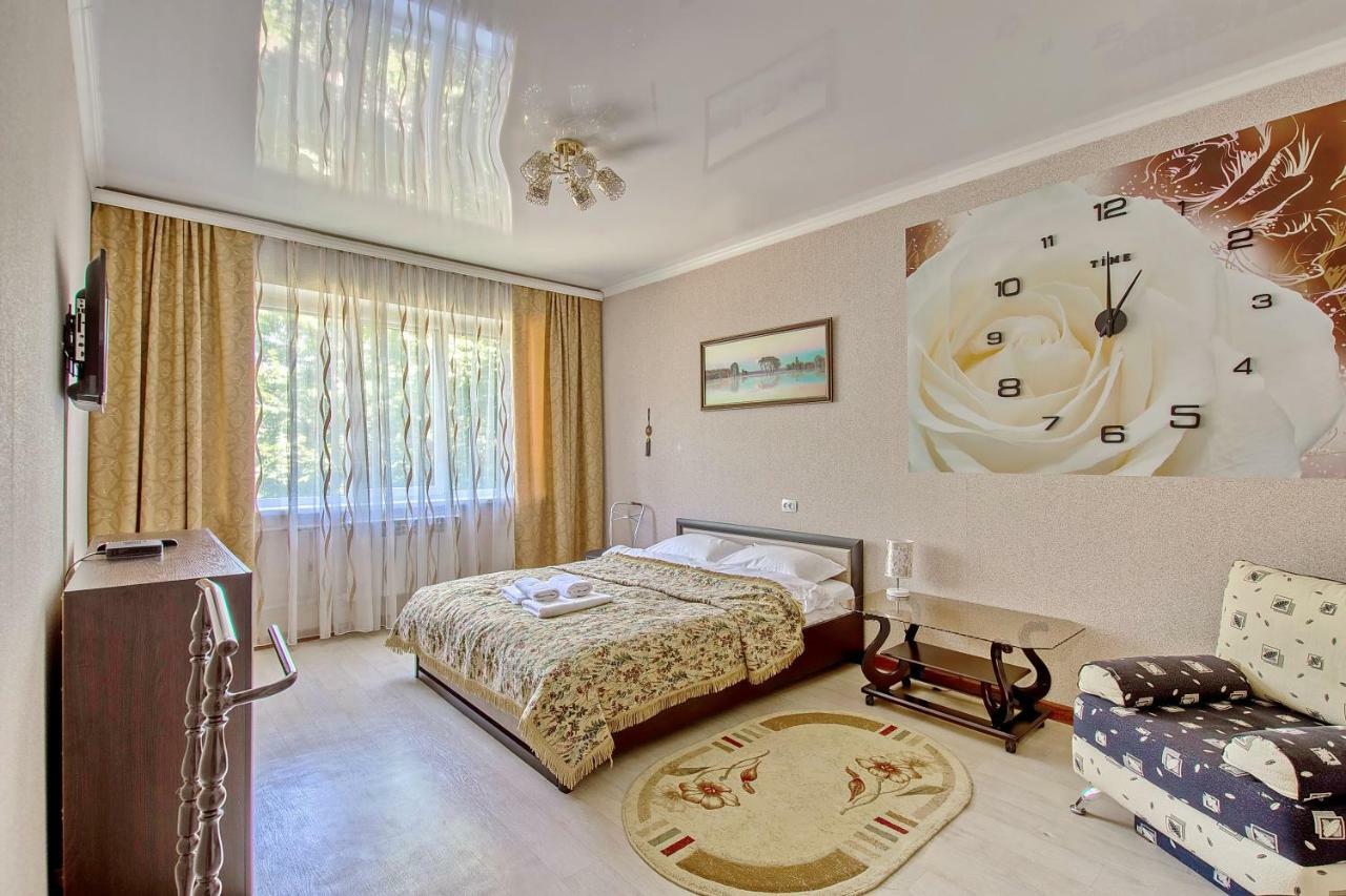 Cozy Apartment On Rozybakiev 145. Atakent Almaty Extérieur photo